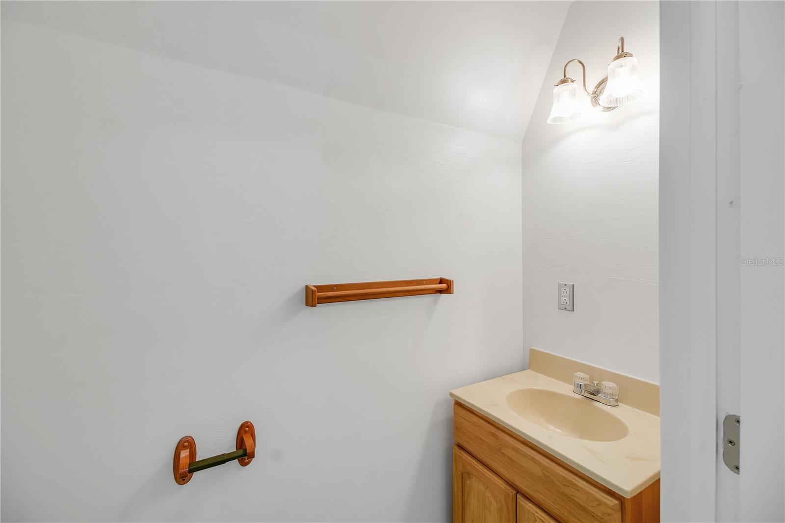 RAINBOW ACRES UN 04 - Residential
