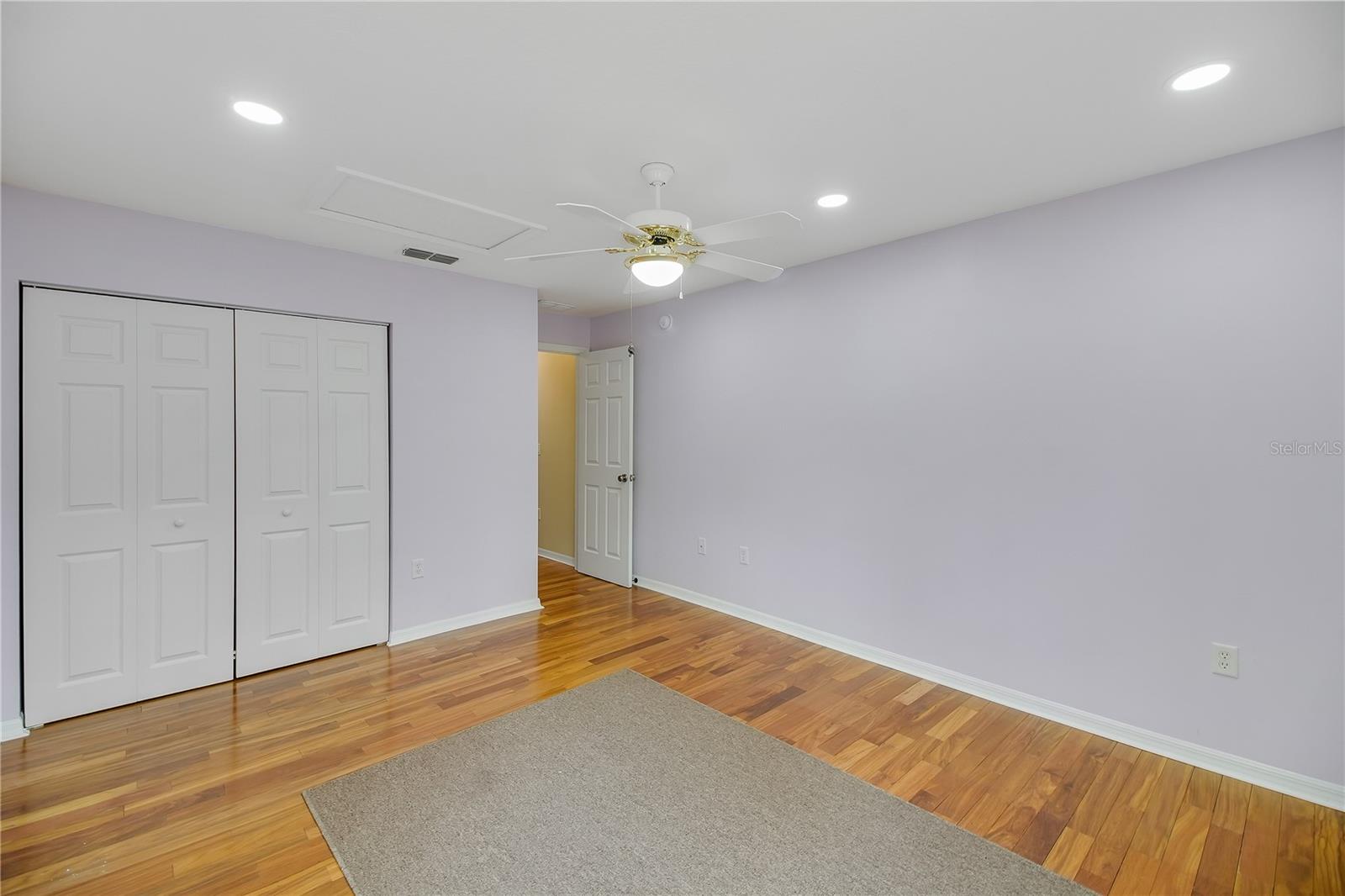 RAINBOW ACRES UN 04 - Residential