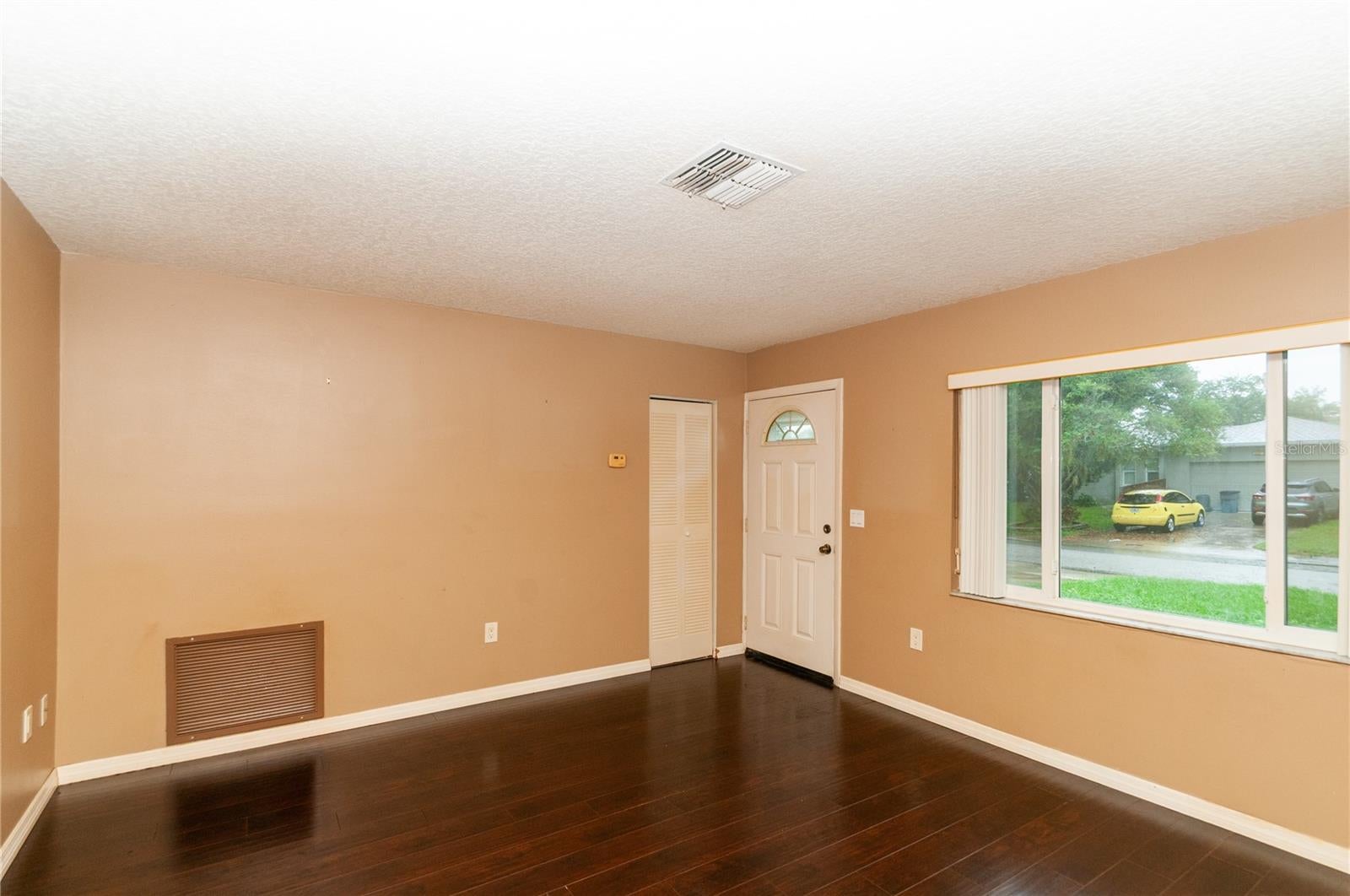 5117 BROOKSIDE LANE