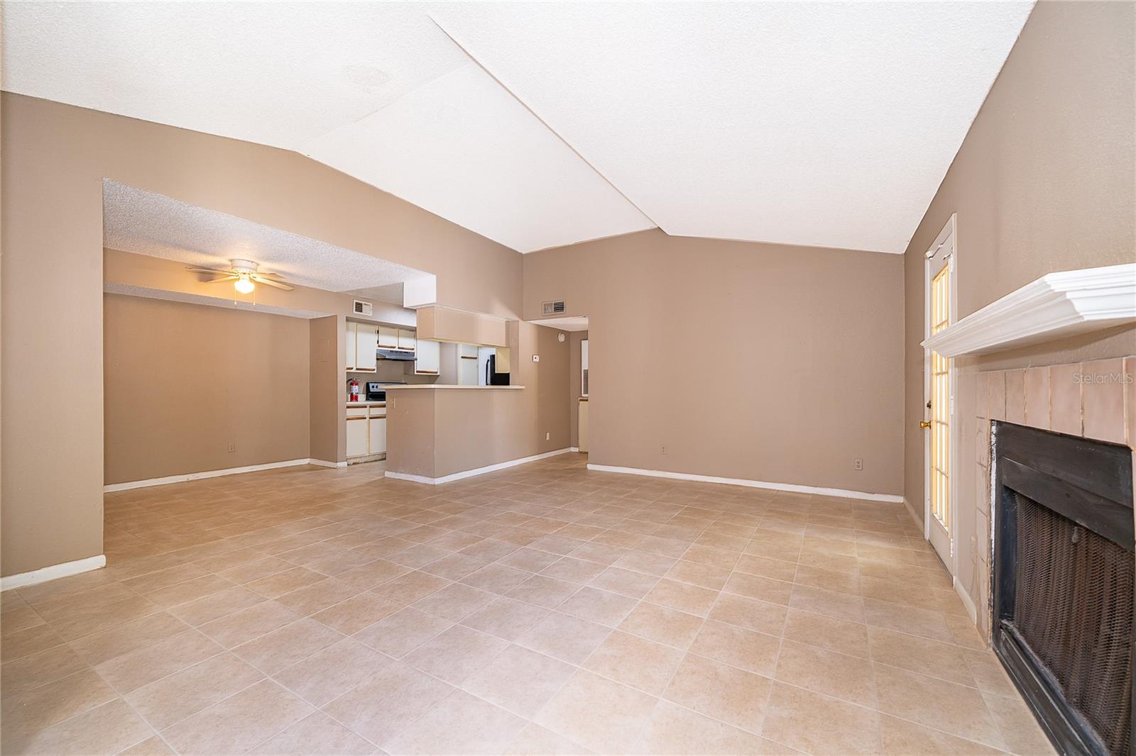 REGENCY GARDENS - Residential