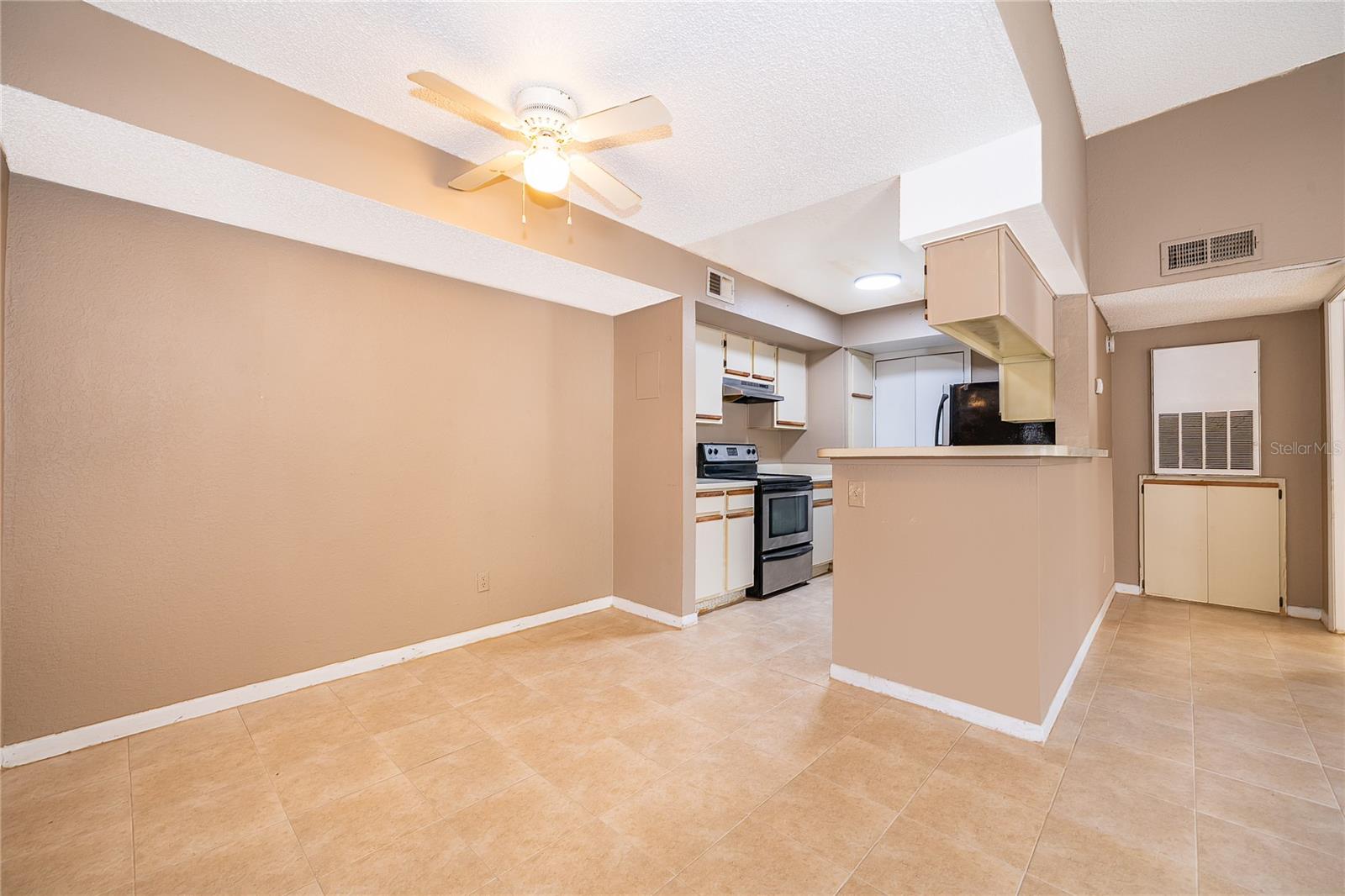 REGENCY GARDENS - Residential