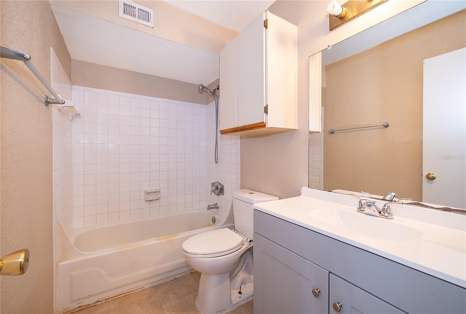 REGENCY GARDENS - Residential