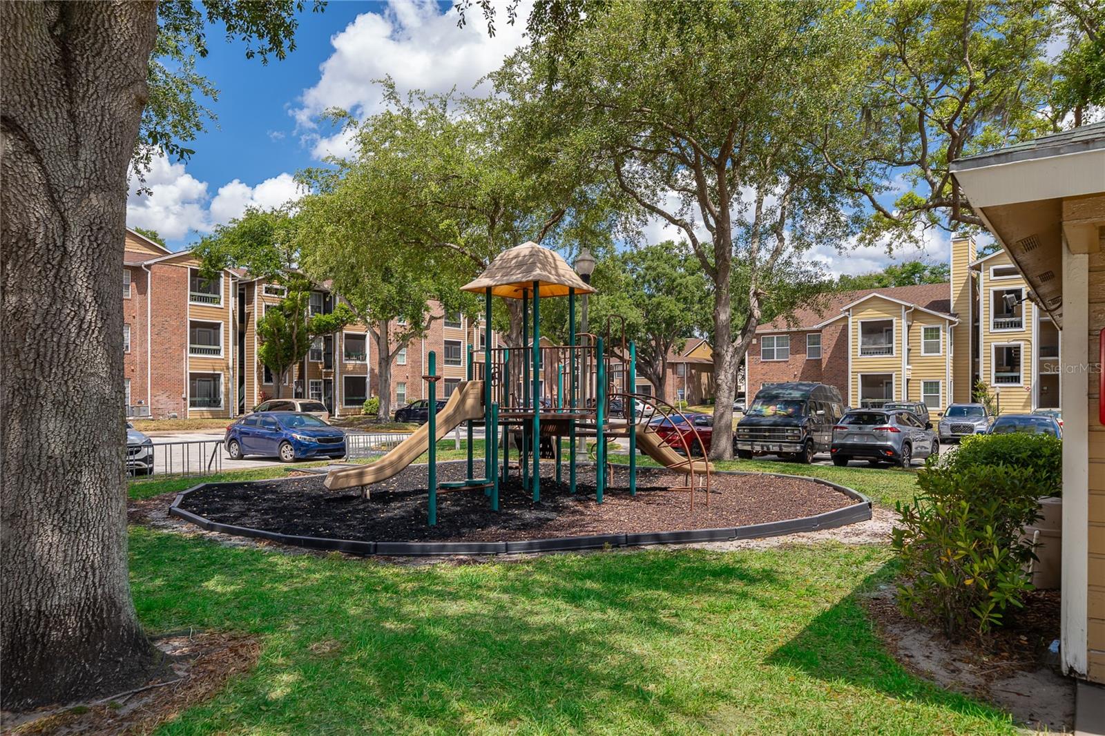 REGENCY GARDENS - Residential