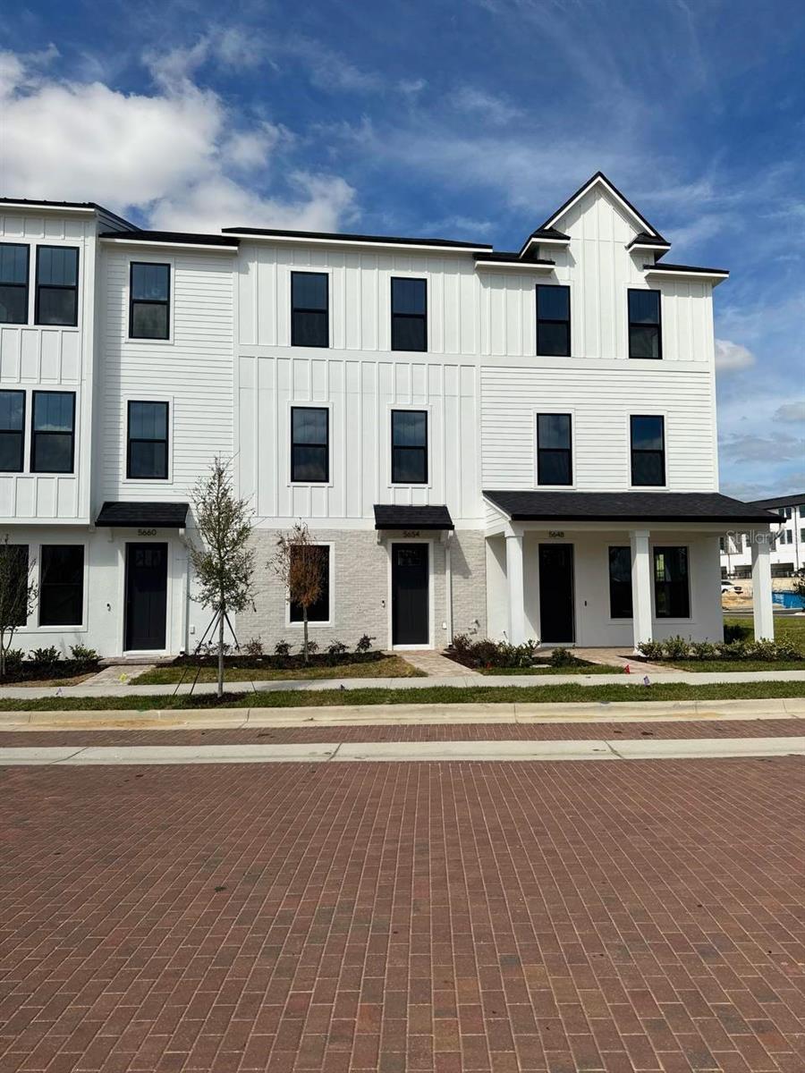 PARKVIEW AT HAMLIN - Residential Lease