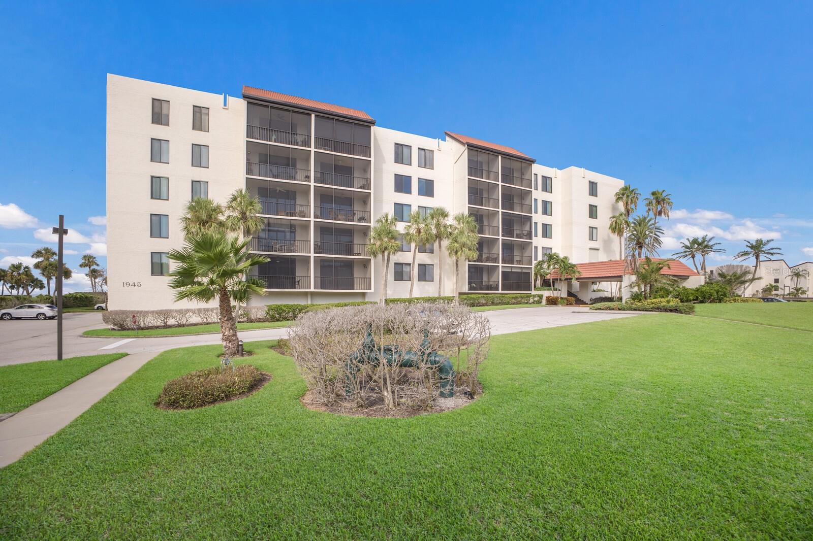 SEAPLACE V - Residential