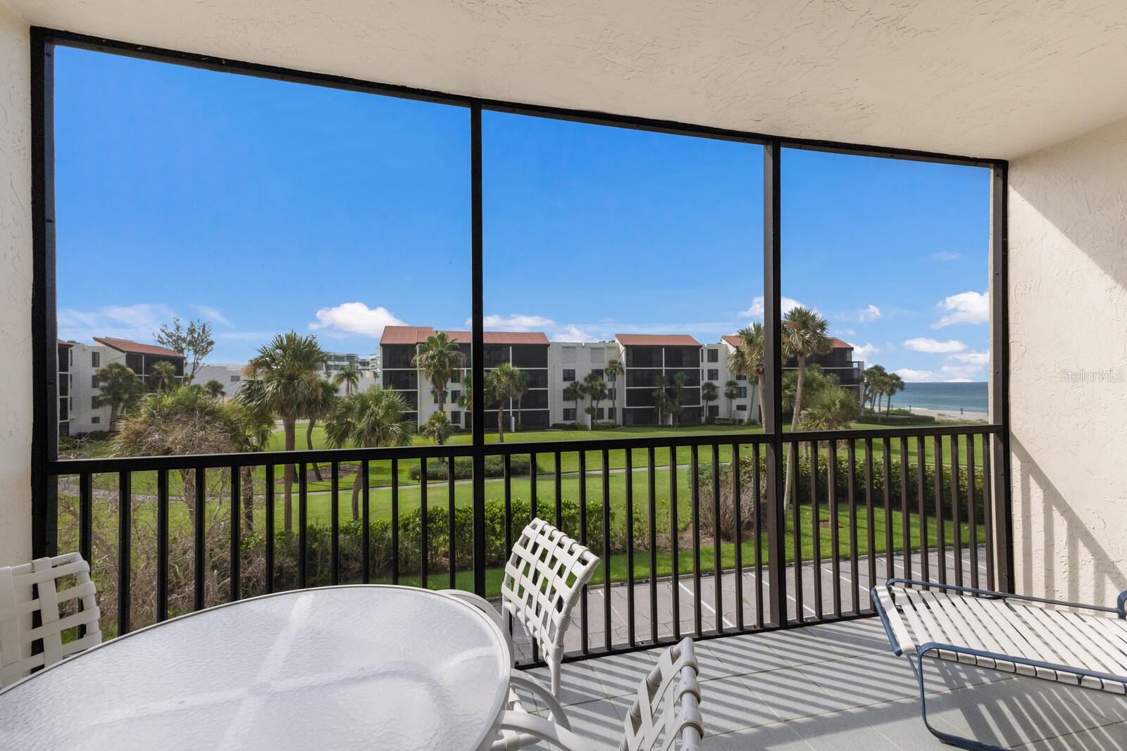 SEAPLACE V - Residential