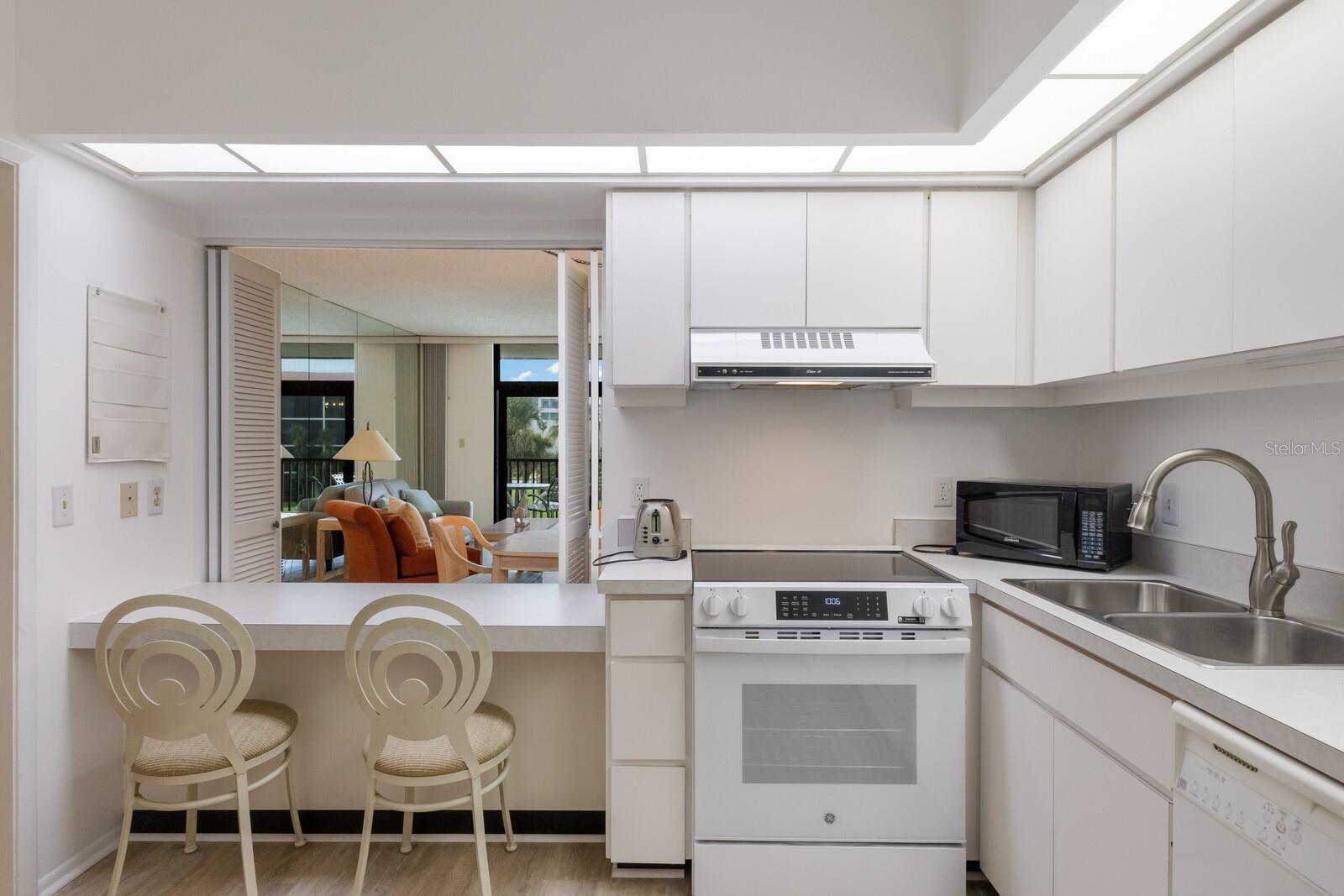 SEAPLACE V - Residential