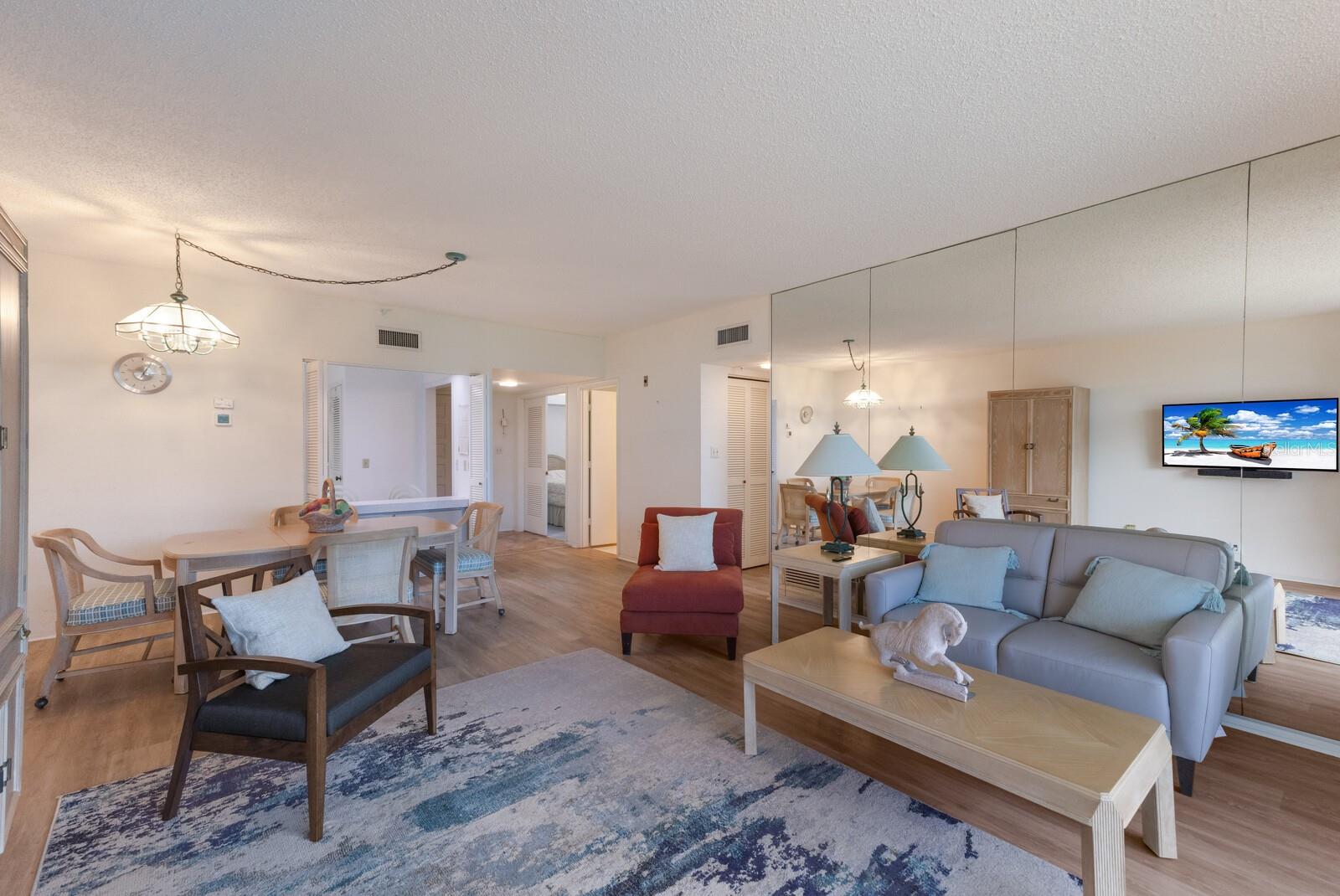 SEAPLACE V - Residential