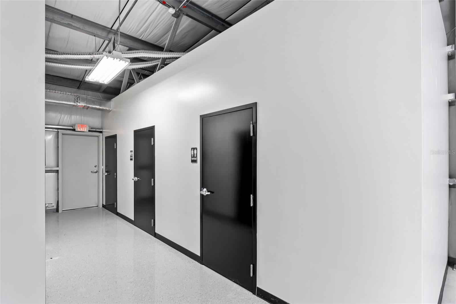 FOREST ACRES - Commercial Sale