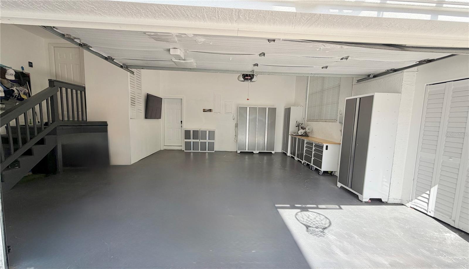 BEACH PARK - Residential Lease