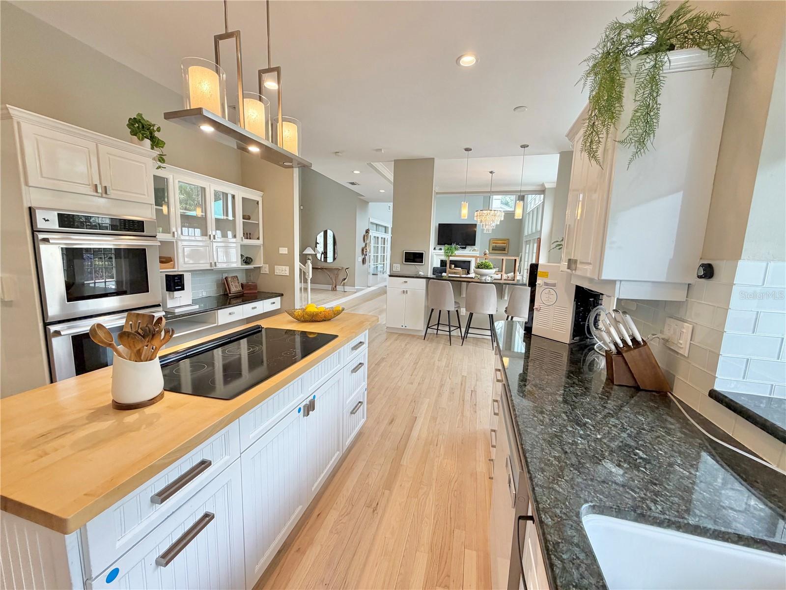 BEACH PARK - Residential Lease