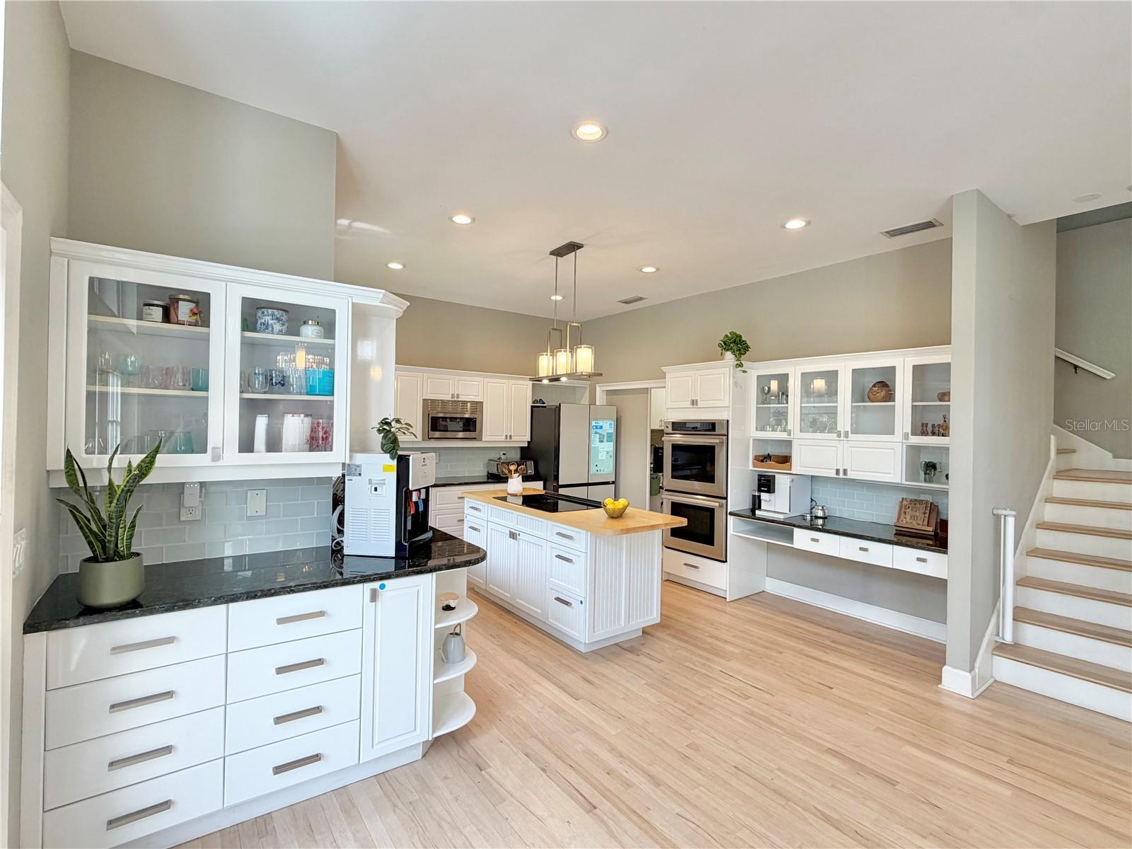 BEACH PARK - Residential Lease