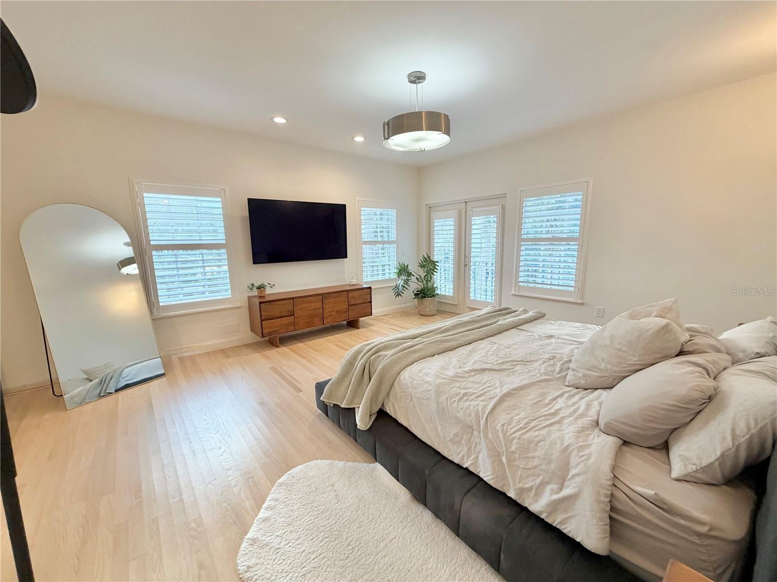 BEACH PARK - Residential Lease