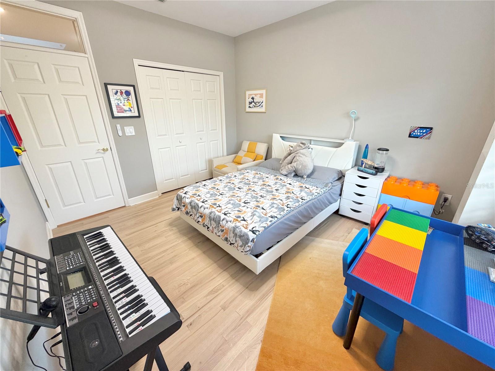 BEACH PARK - Residential Lease