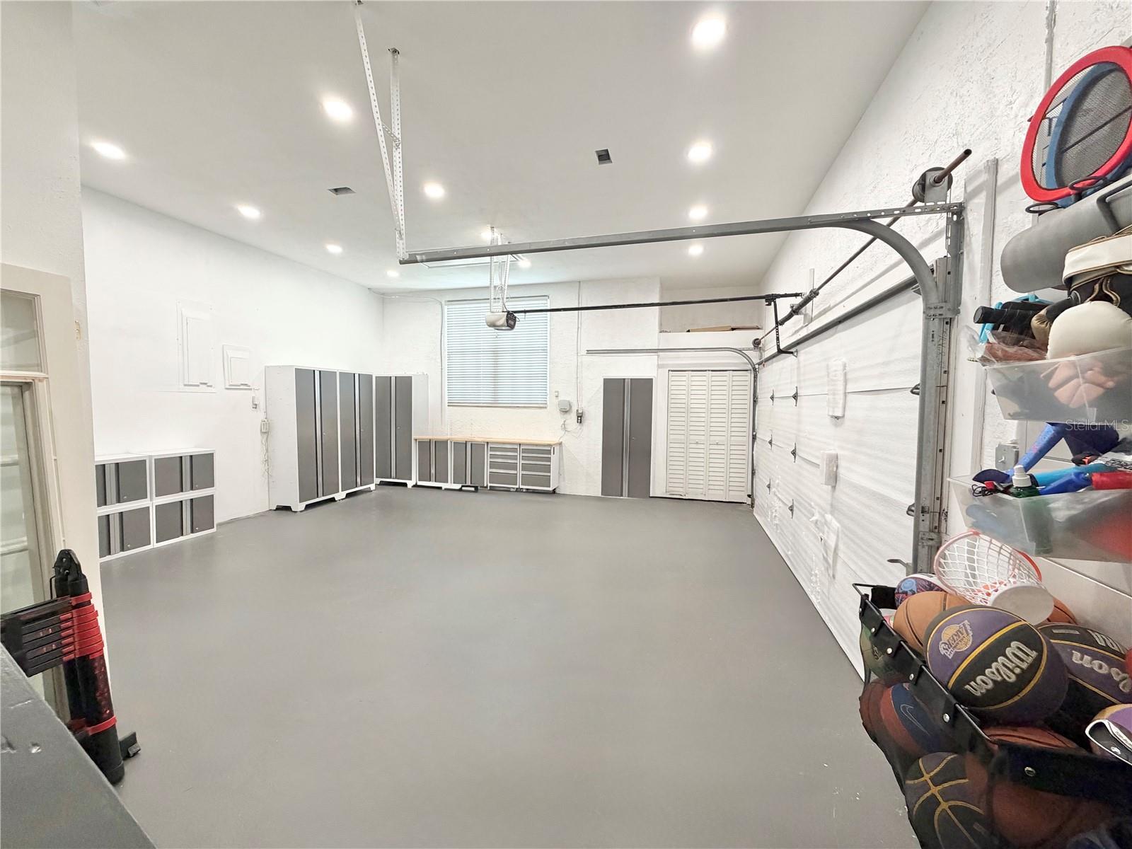 BEACH PARK - Residential Lease