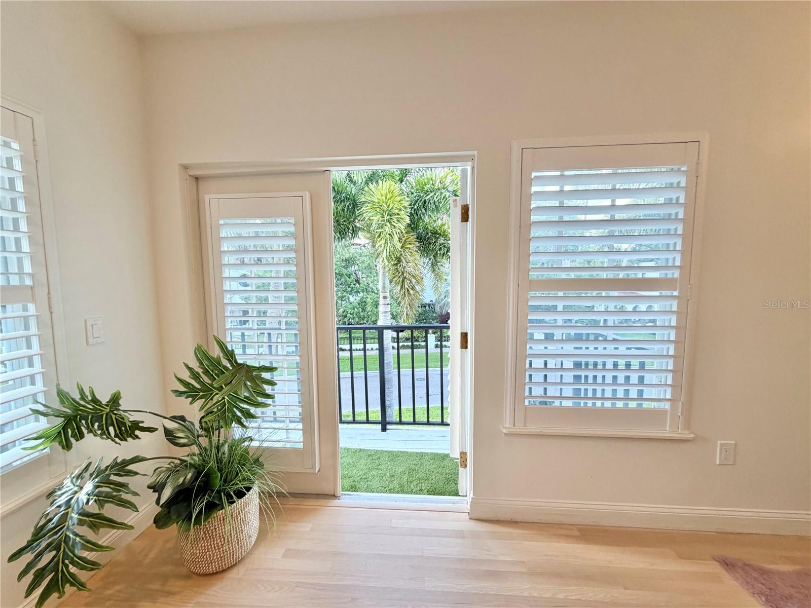 BEACH PARK - Residential Lease