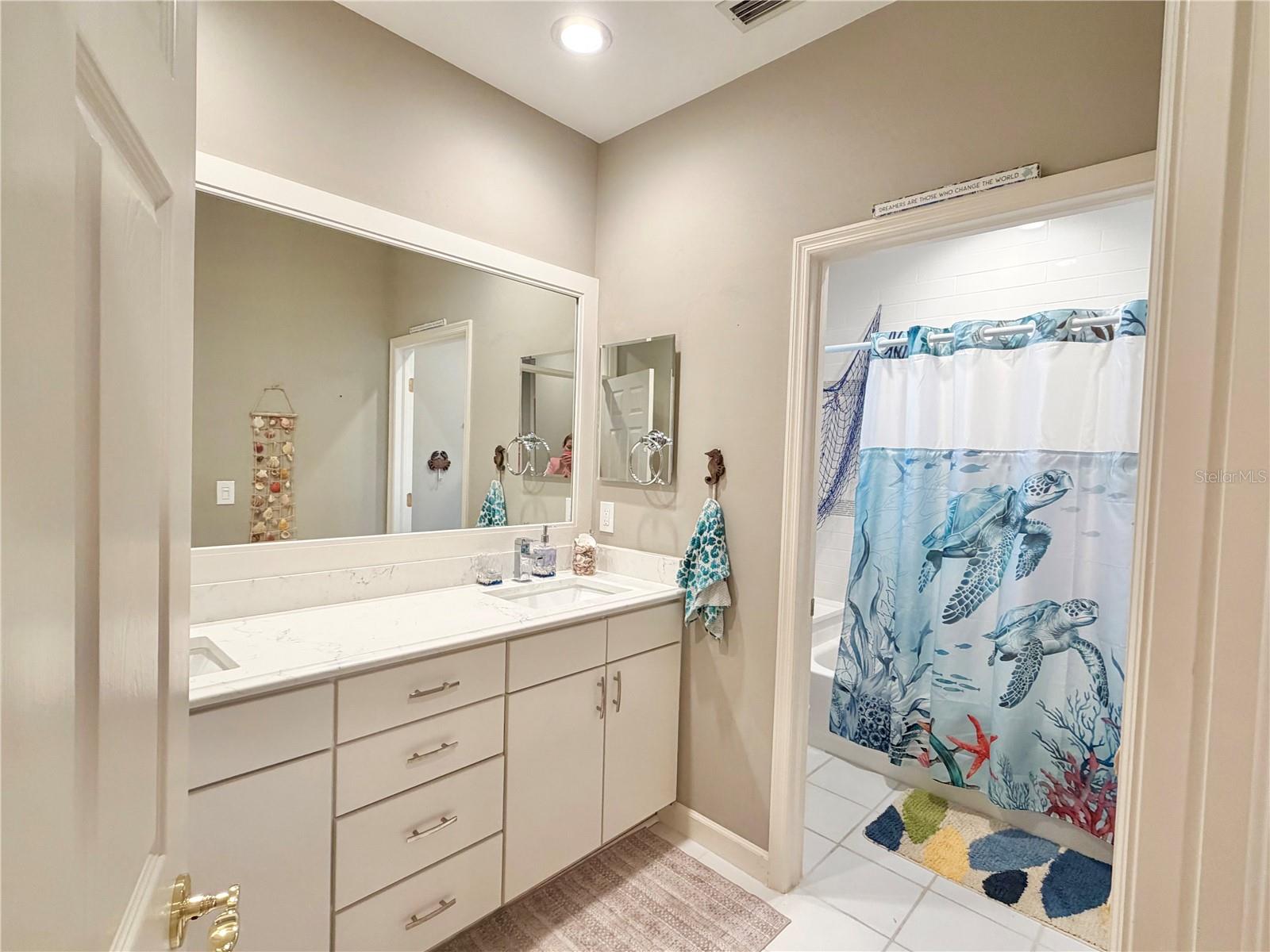 BEACH PARK - Residential Lease