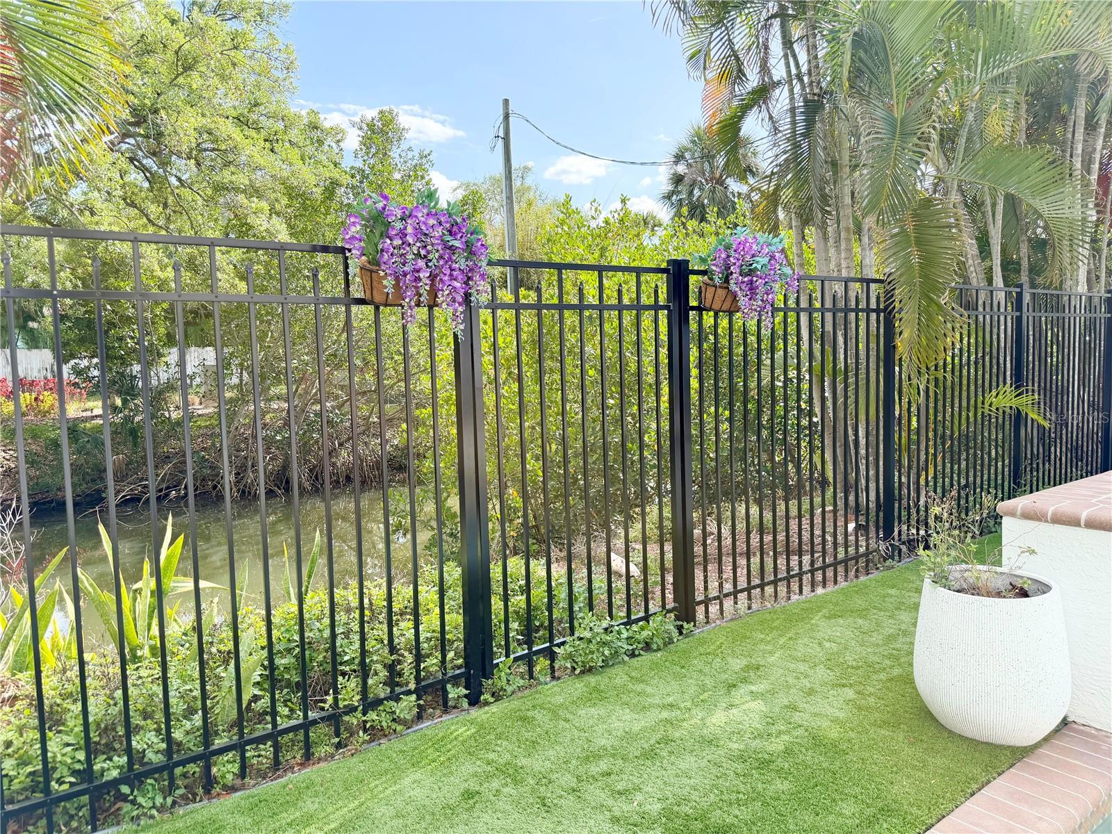 BEACH PARK - Residential Lease