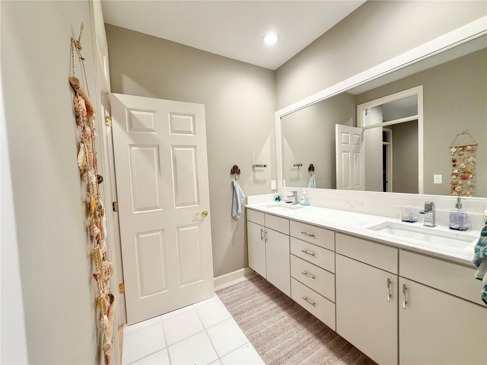 BEACH PARK - Residential Lease
