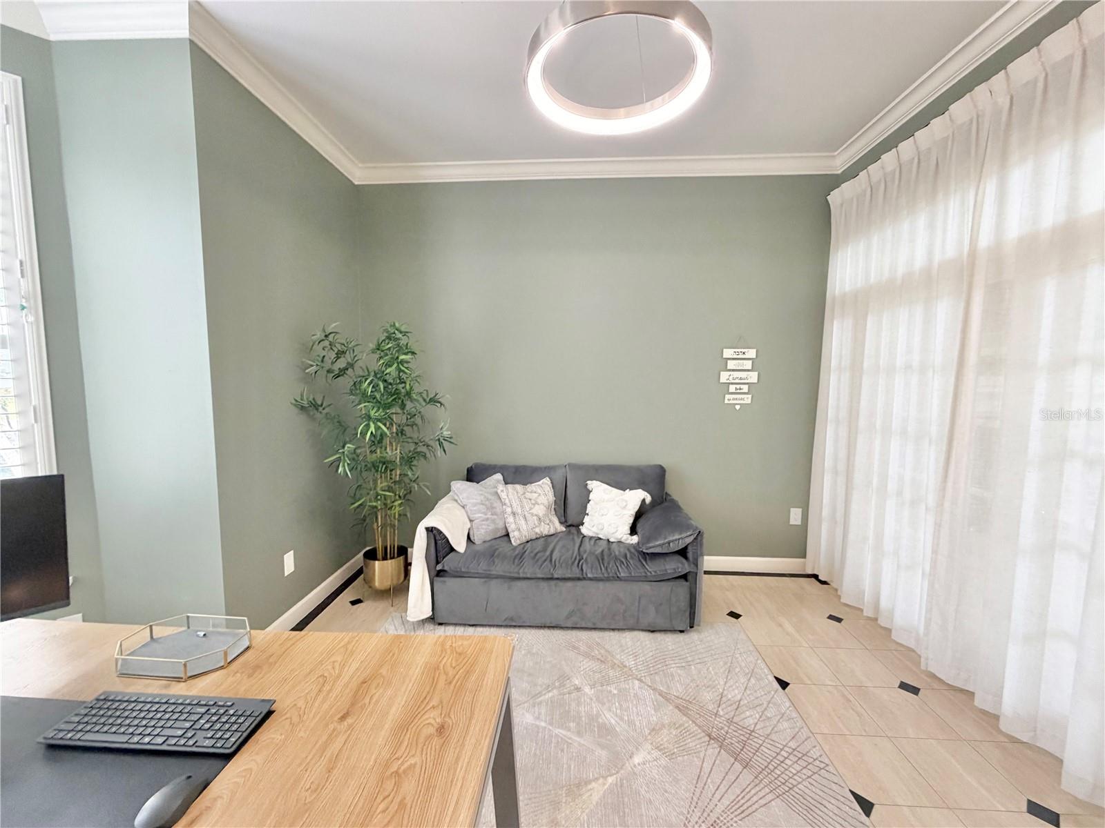 BEACH PARK - Residential Lease