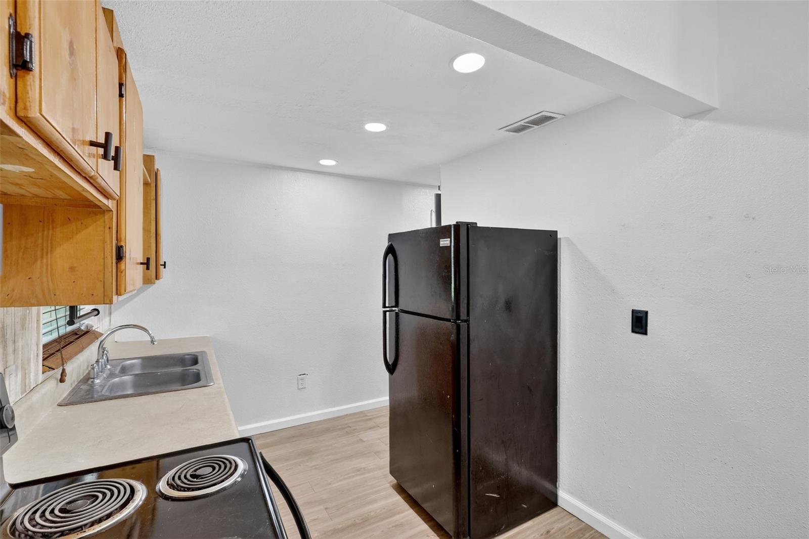 WEST BURNSIDE AT LEALMAN - Residential