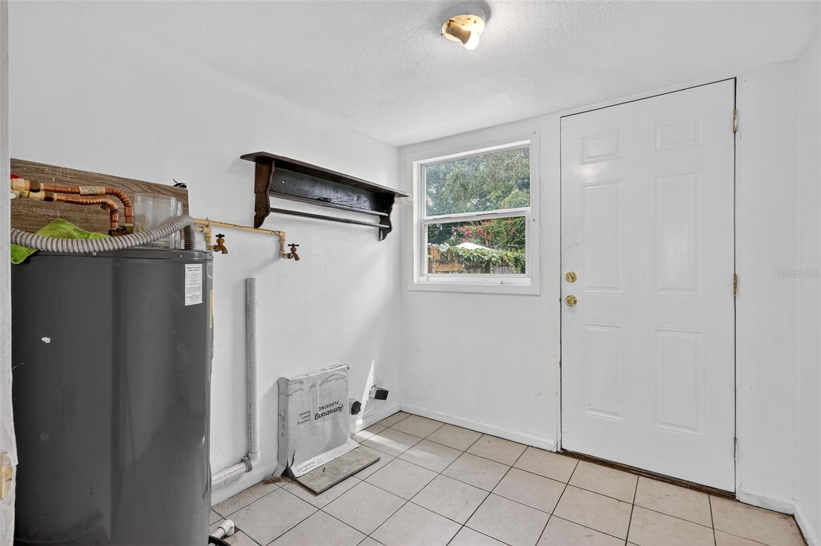 WEST BURNSIDE AT LEALMAN - Residential