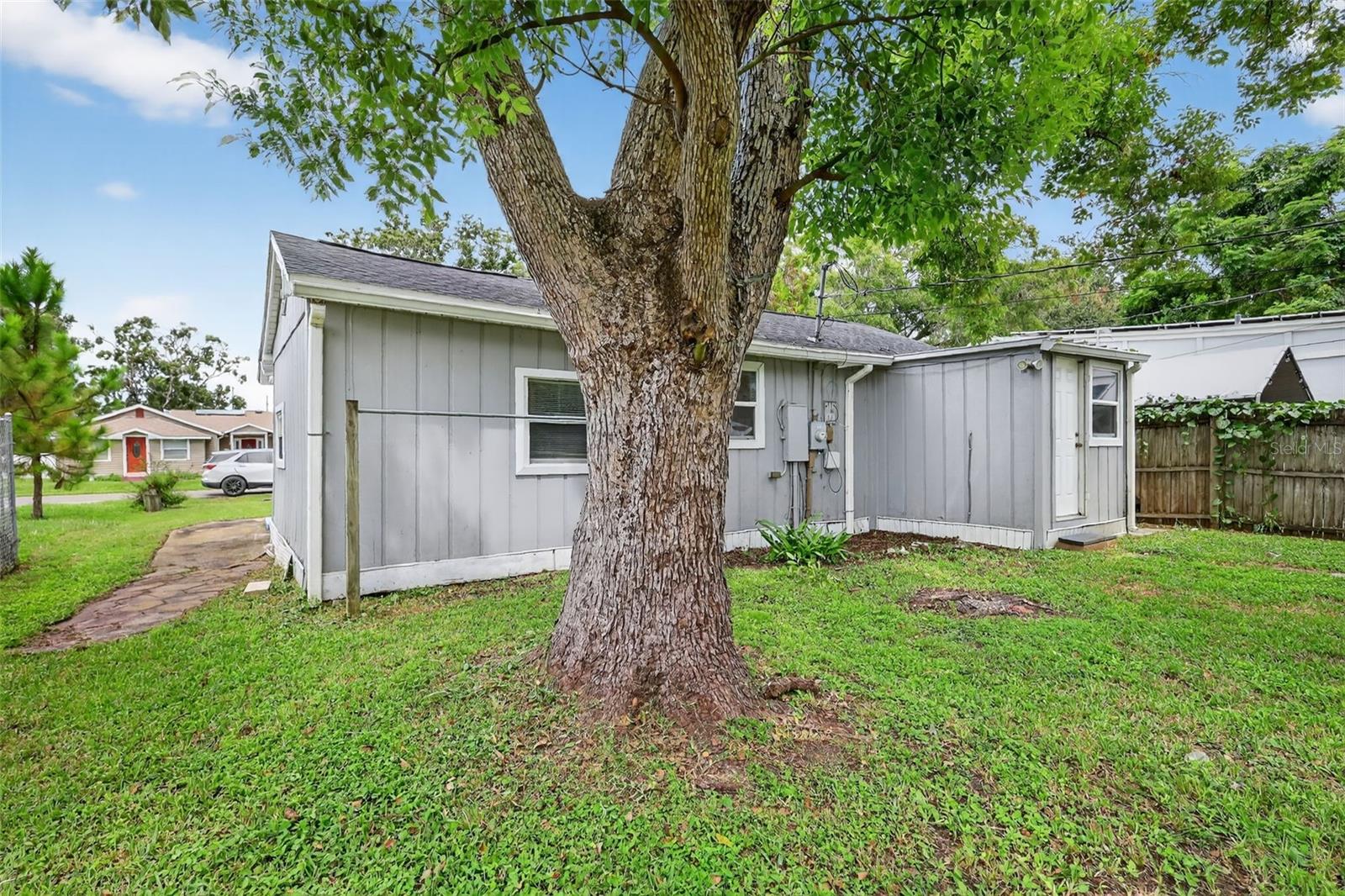 WEST BURNSIDE AT LEALMAN - Residential