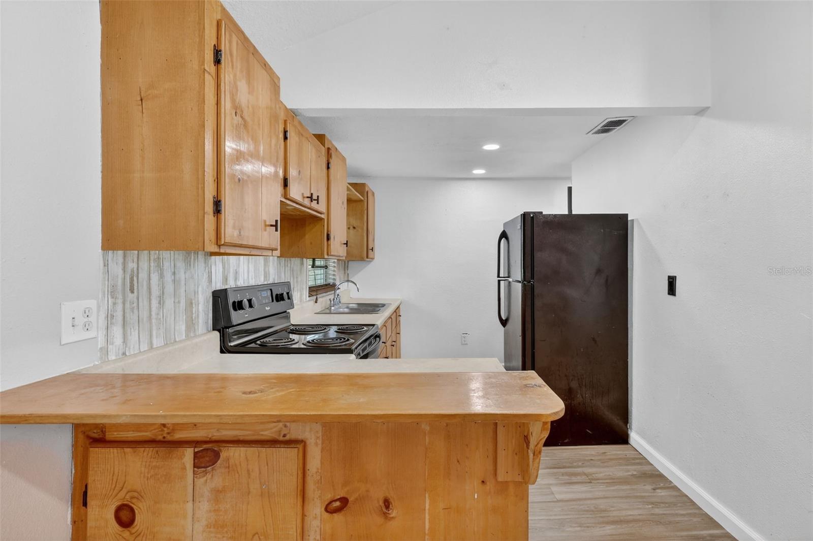 WEST BURNSIDE AT LEALMAN - Residential