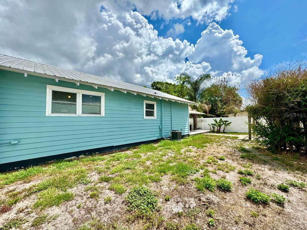 IDLEWILD ON THE HILLSBOROUGH - Residential