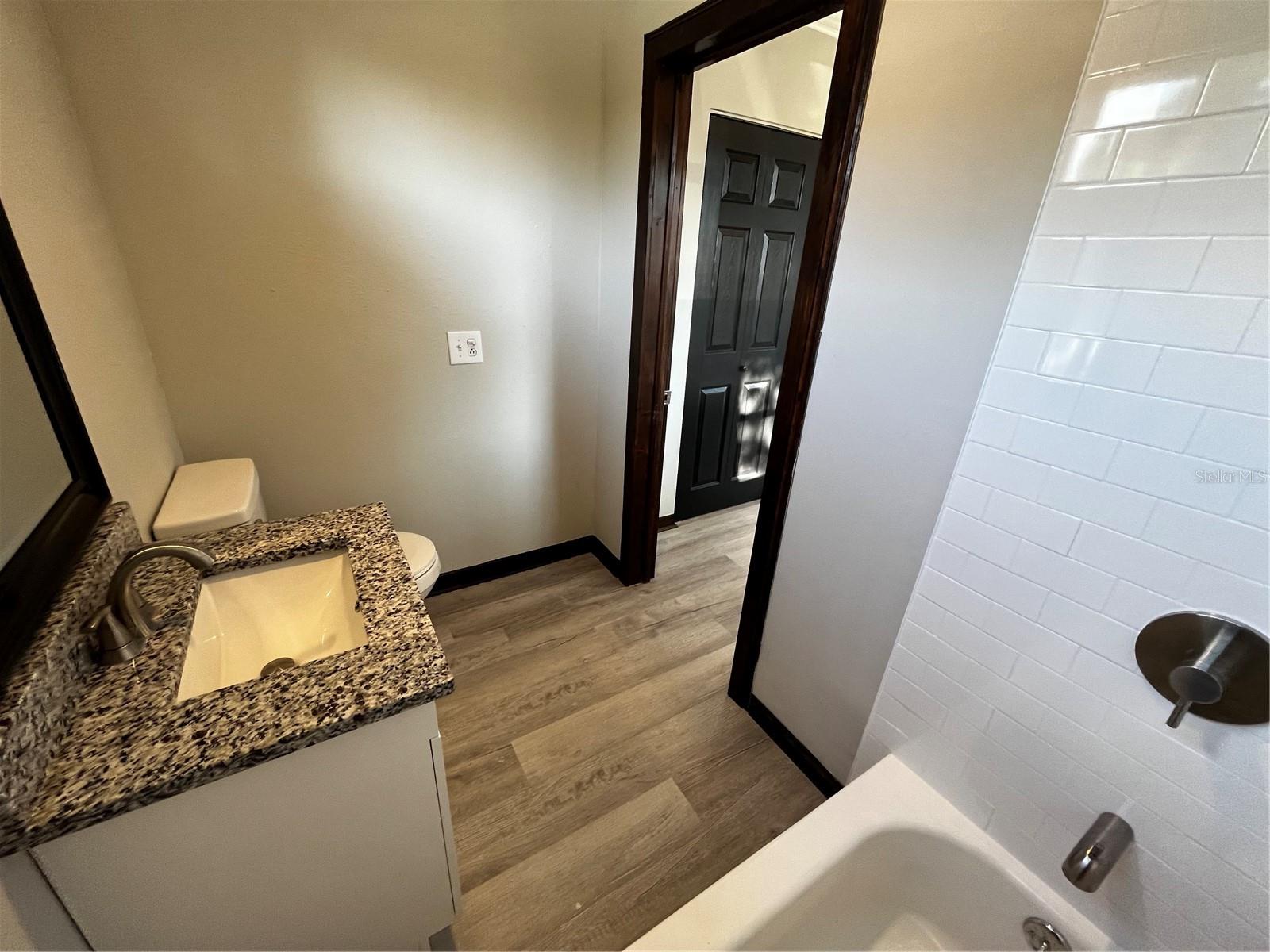 LESLEYS - Residential