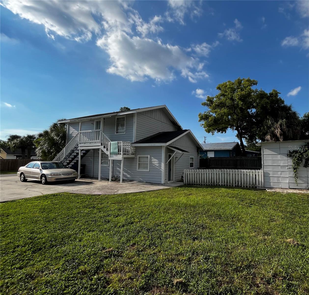 LESLEYS - Residential