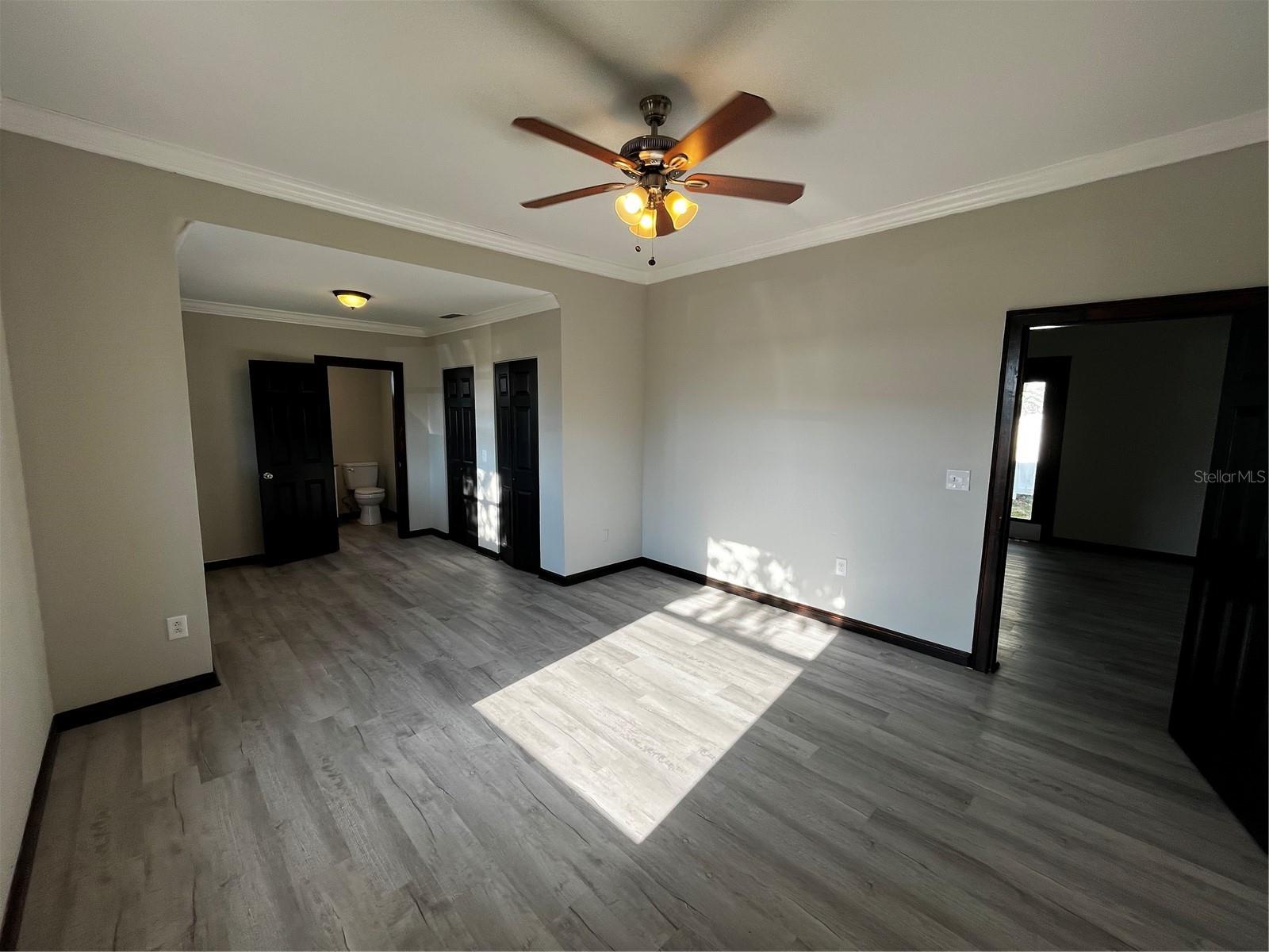 LESLEYS - Residential