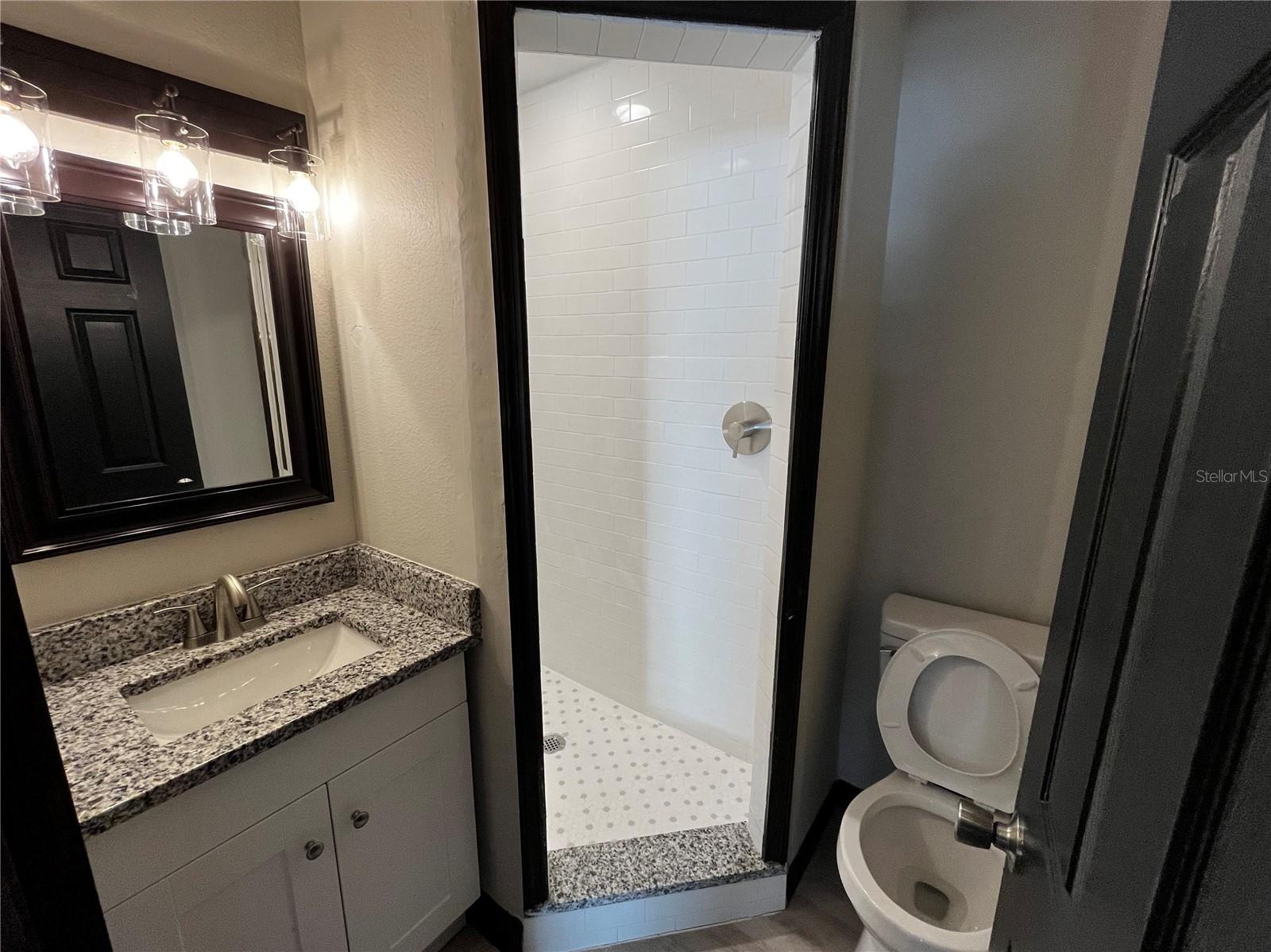 LESLEYS - Residential