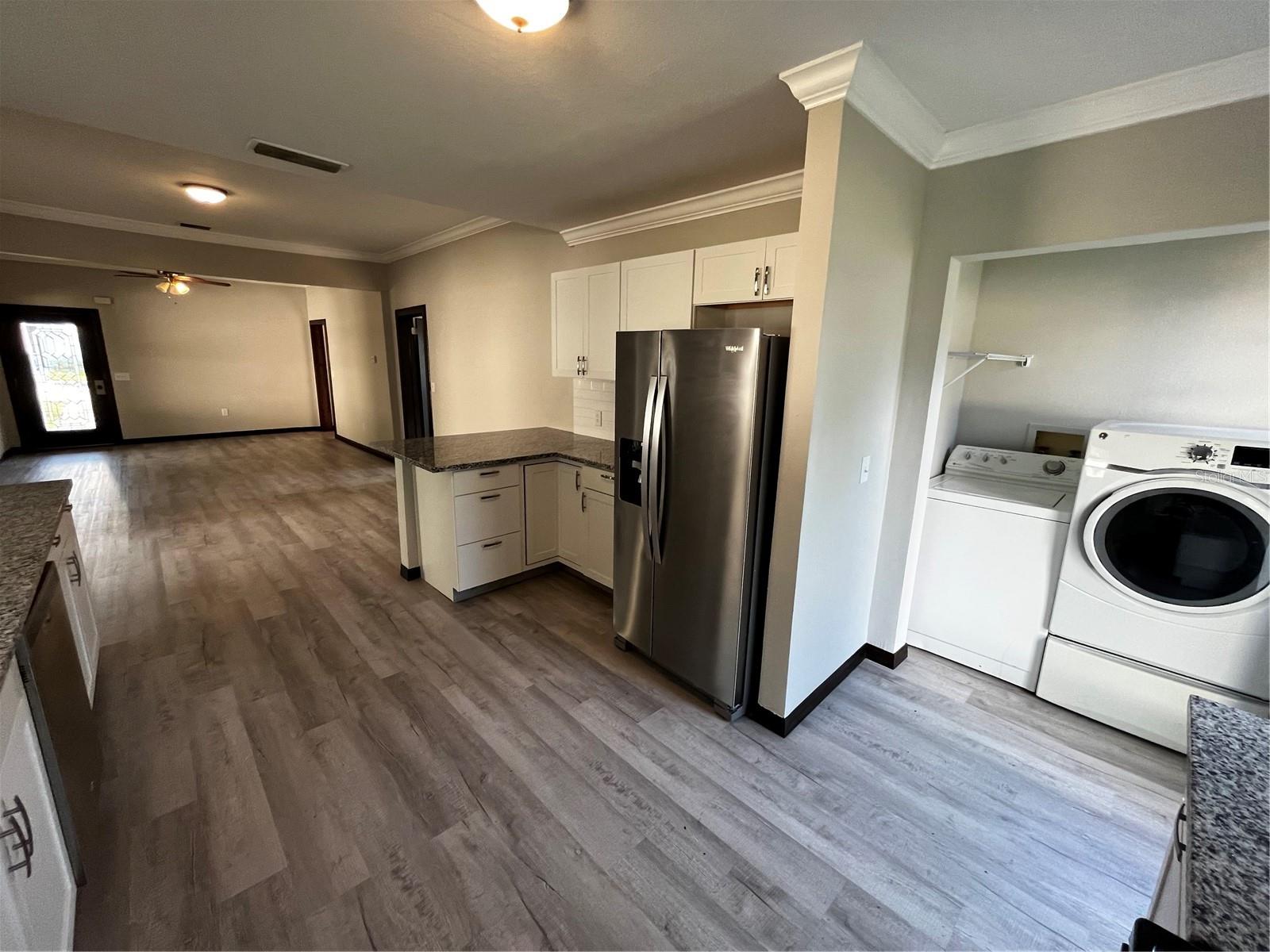 LESLEYS - Residential