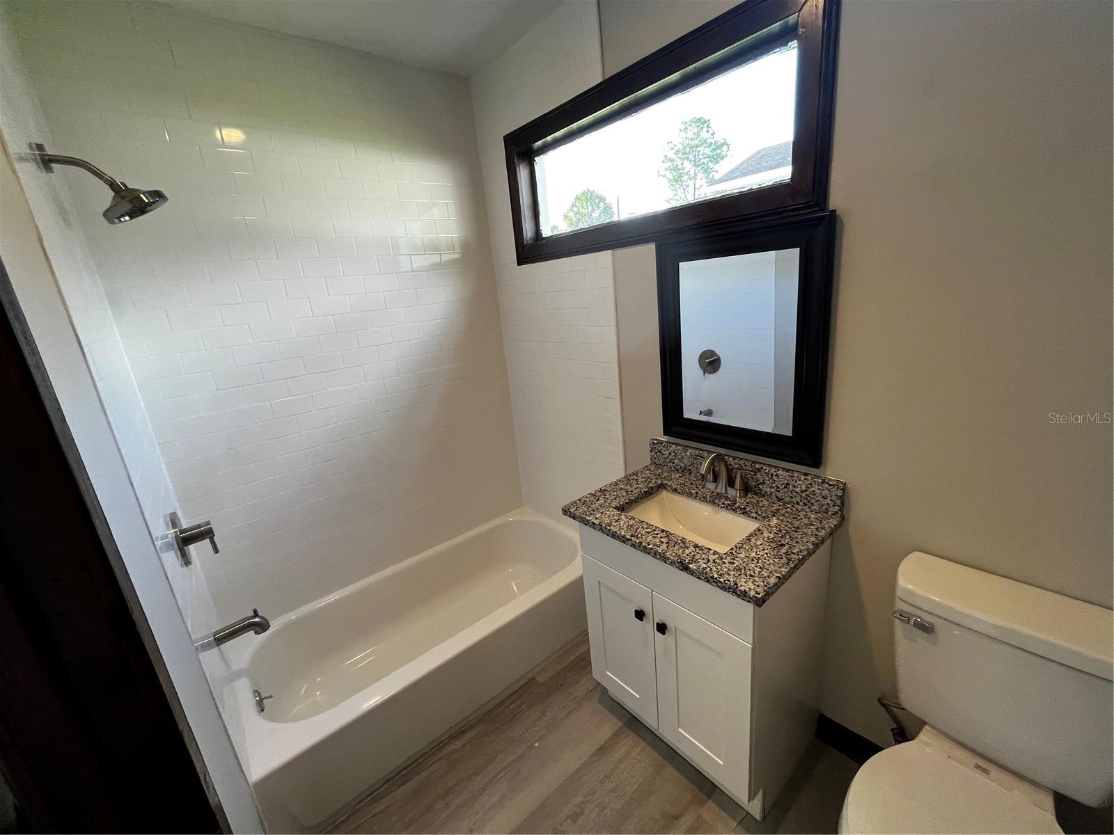 LESLEYS - Residential