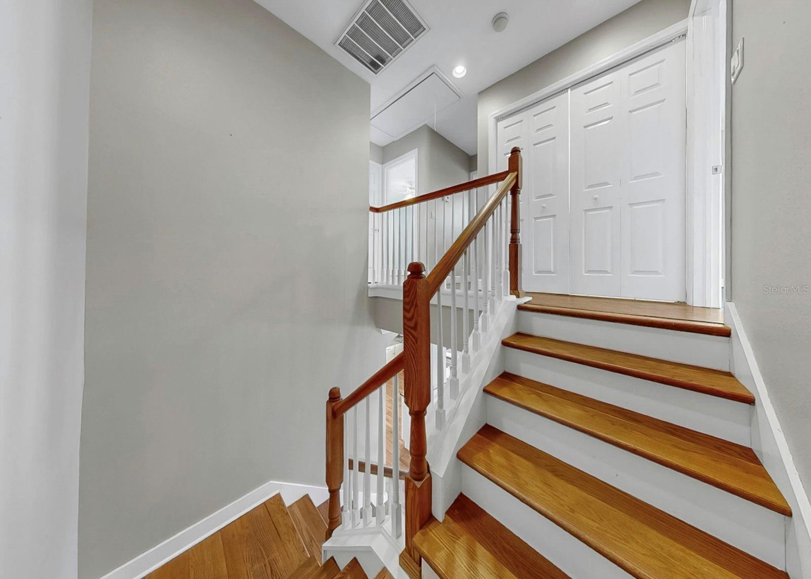 YARDARM CONDO PH I - Residential