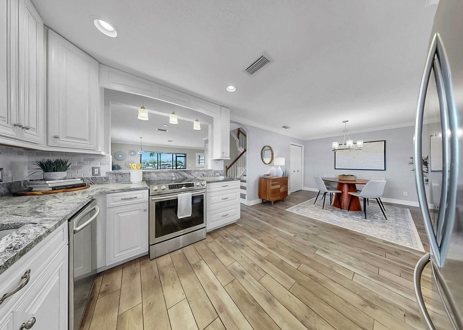 YARDARM CONDO PH I - Residential