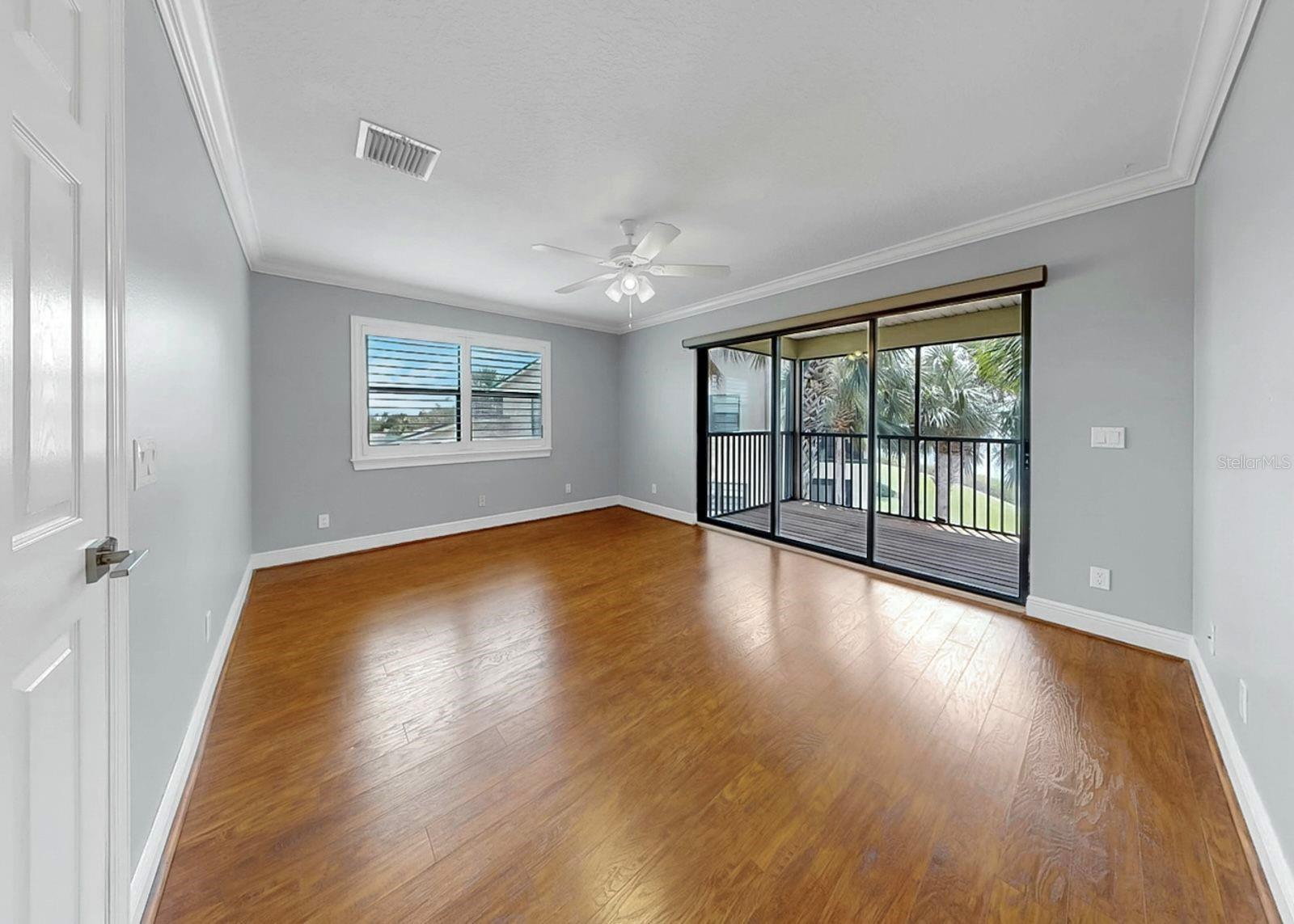 YARDARM CONDO PH I - Residential