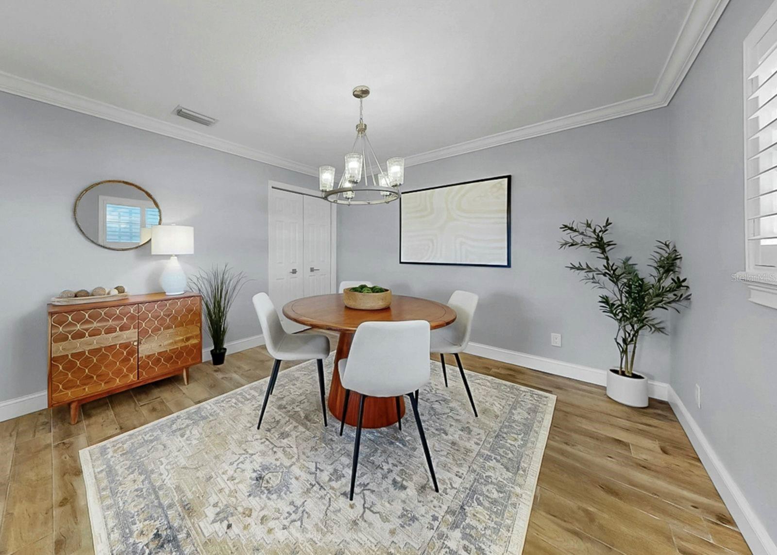 YARDARM CONDO PH I - Residential