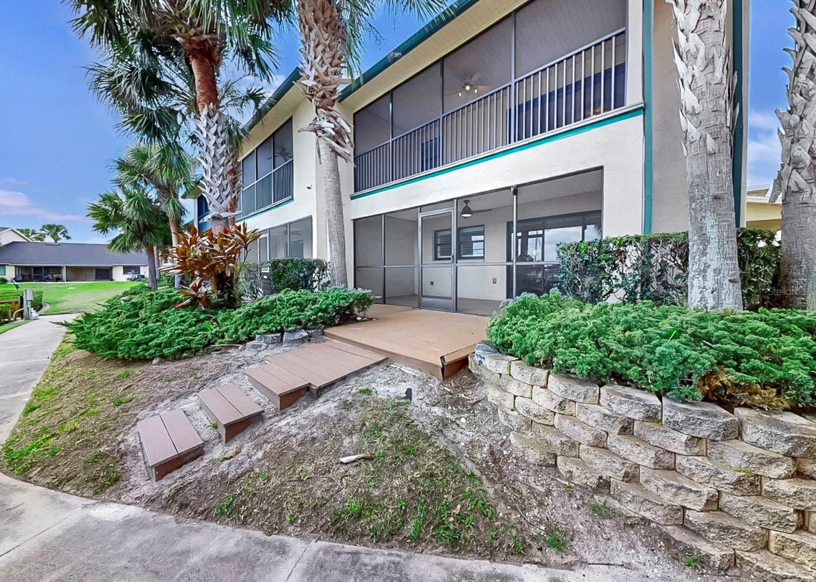 YARDARM CONDO PH I - Residential