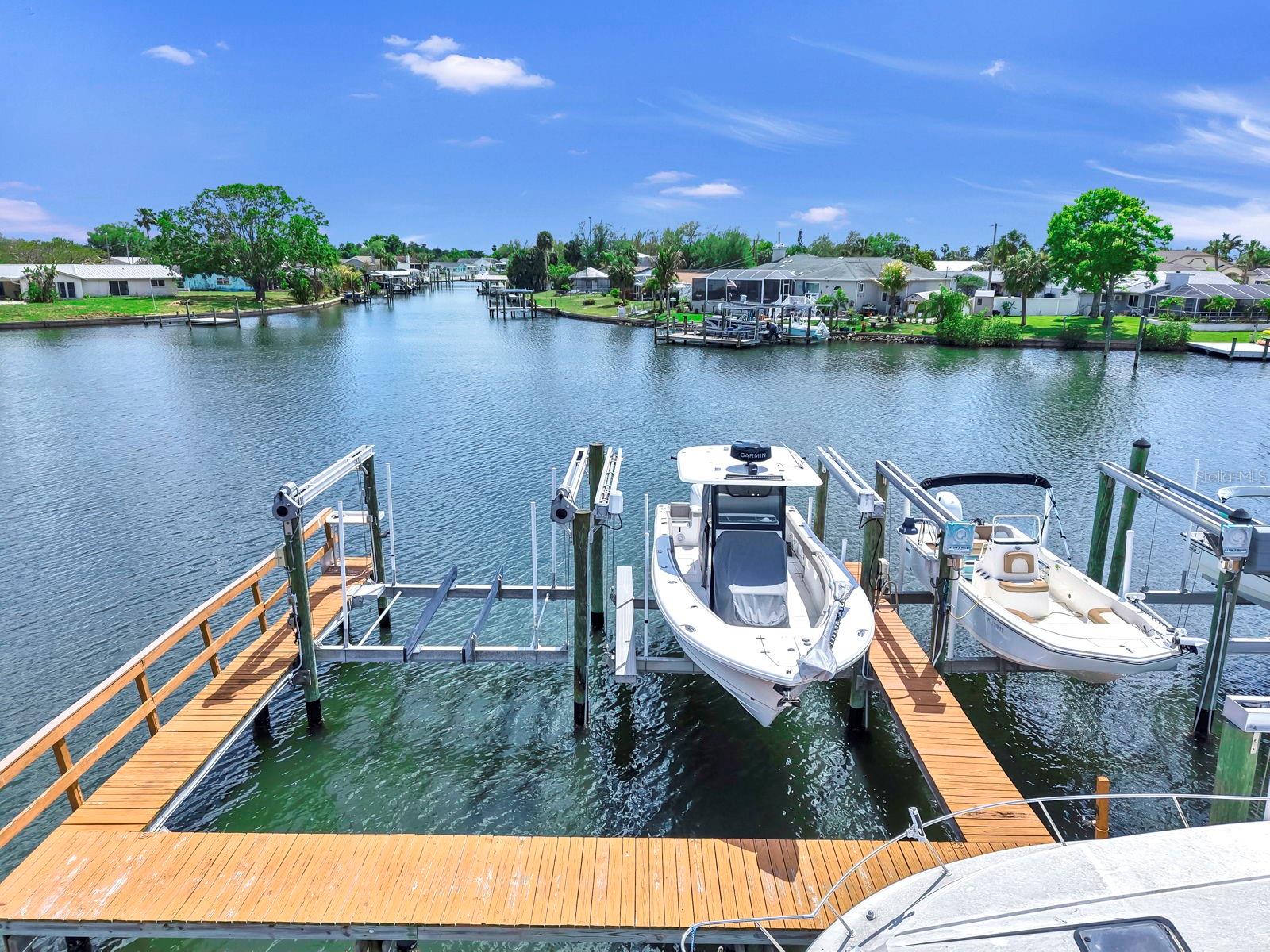 YARDARM CONDO PH I - Residential