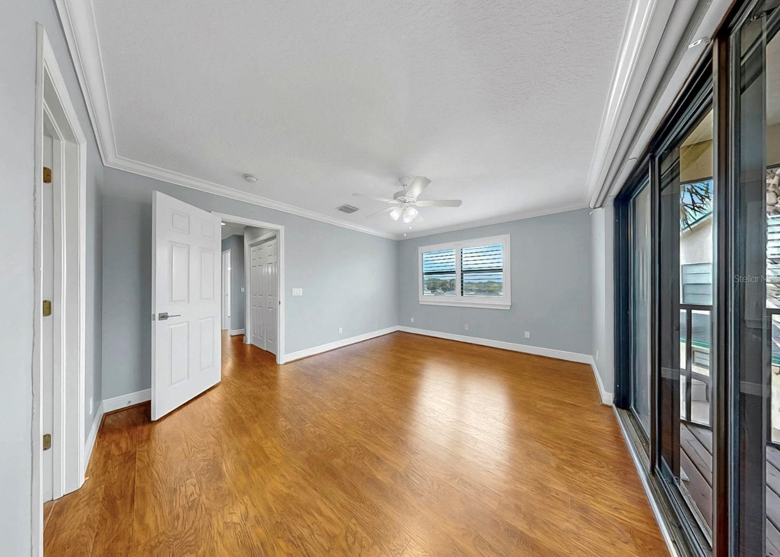 YARDARM CONDO PH I - Residential