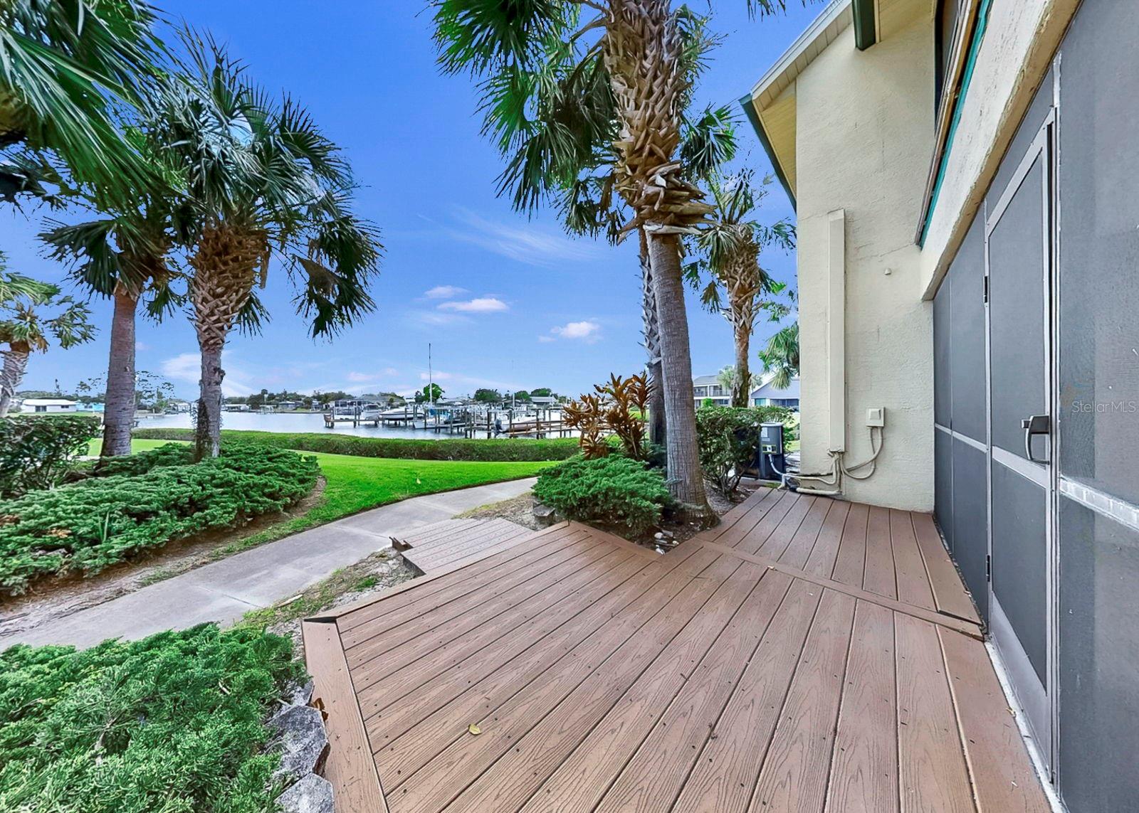 YARDARM CONDO PH I - Residential