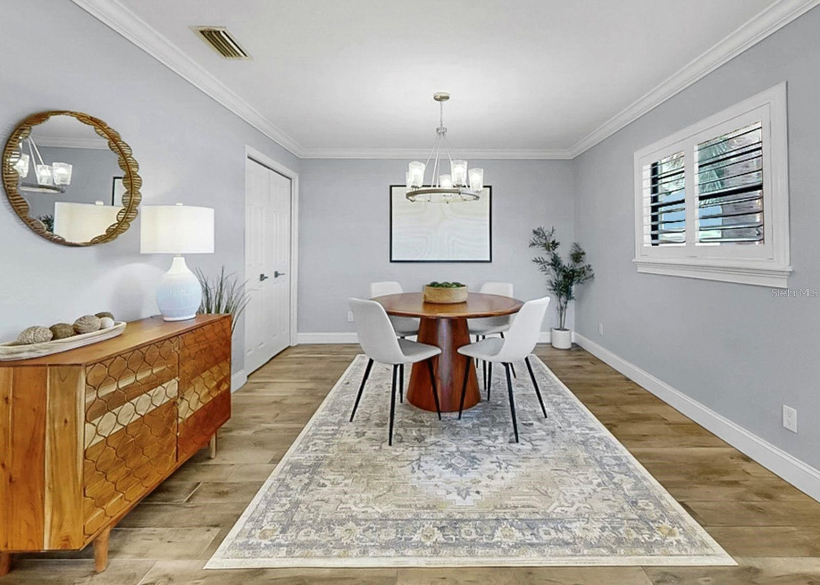 YARDARM CONDO PH I - Residential