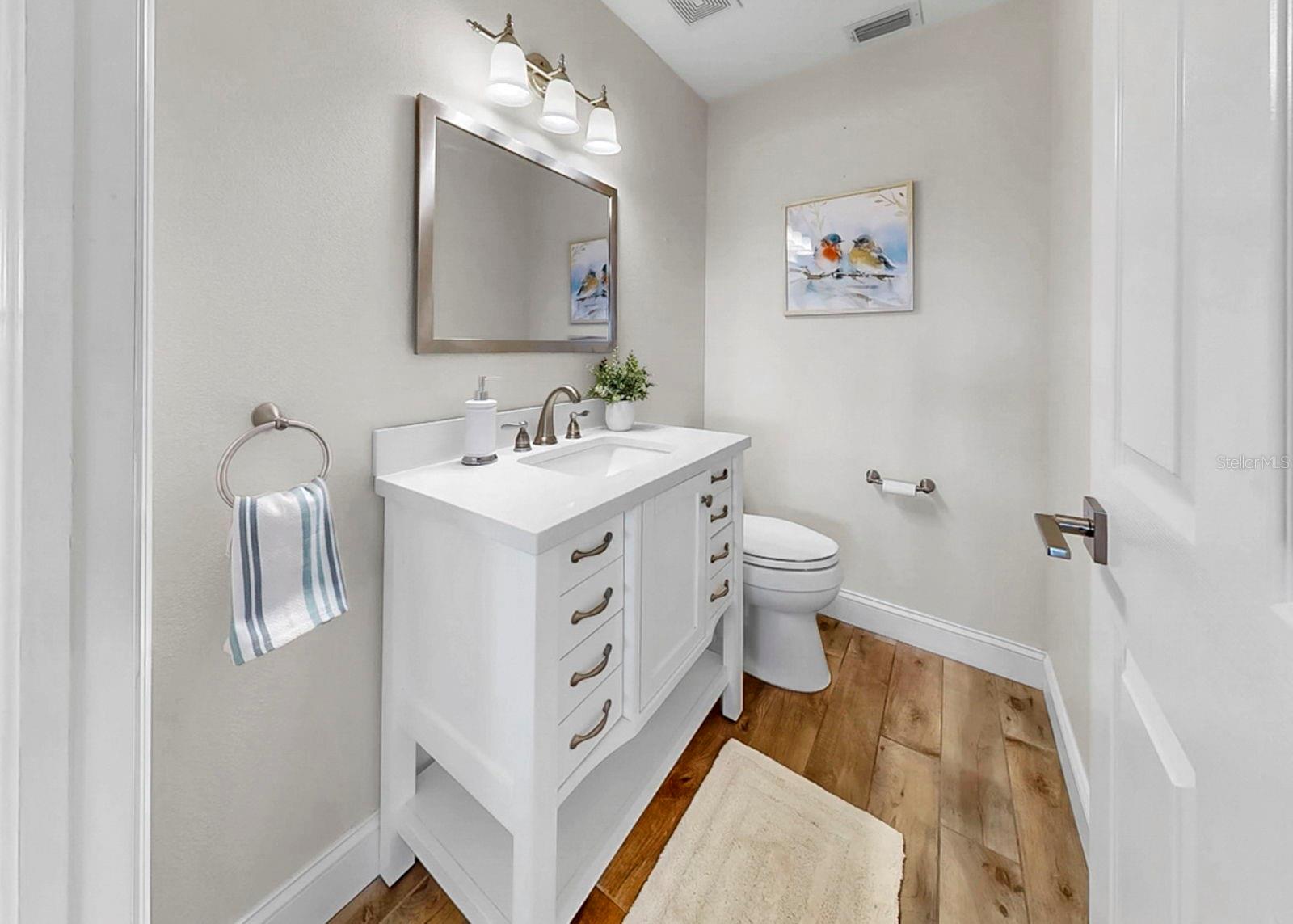 YARDARM CONDO PH I - Residential