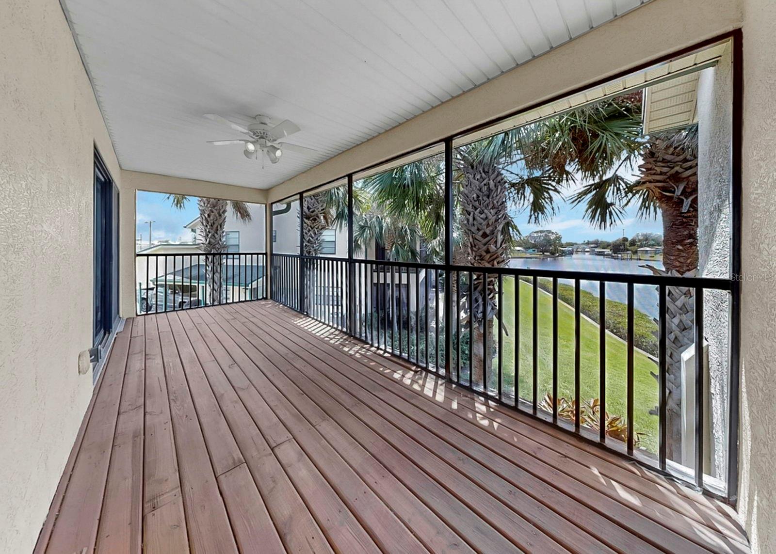 YARDARM CONDO PH I - Residential