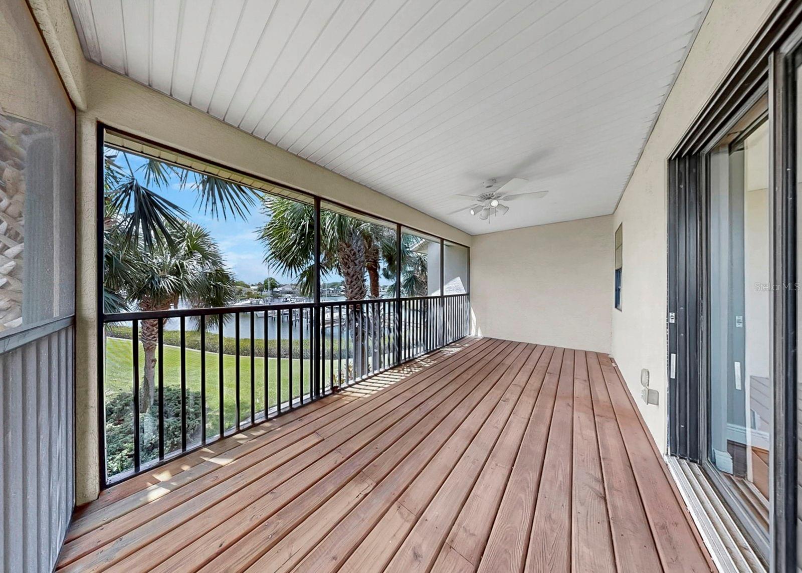 YARDARM CONDO PH I - Residential