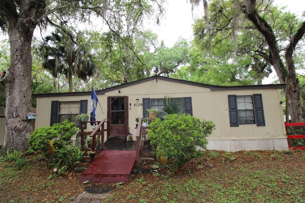 Photo of 3128 Cr 418, Lake Panasoffkee, FL 33538 (MLS # TB8505512)