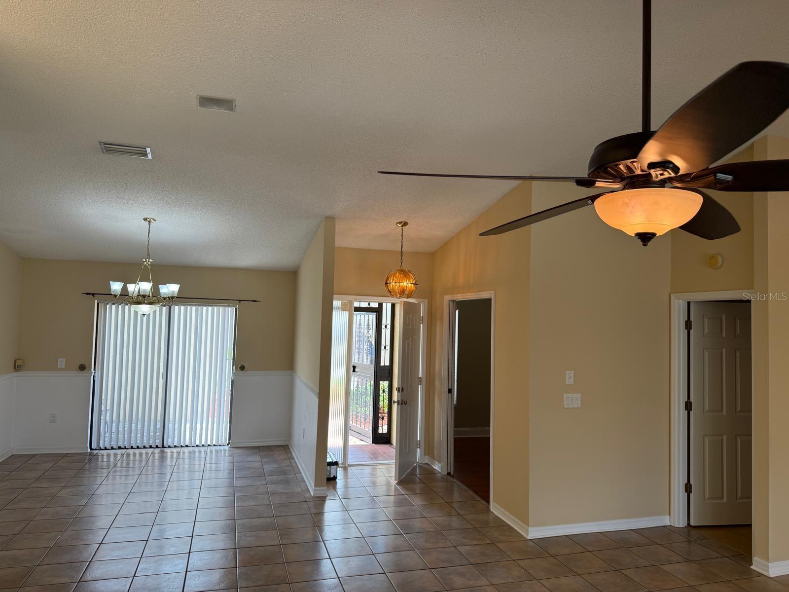 GULF GATE EAST - Residential Lease