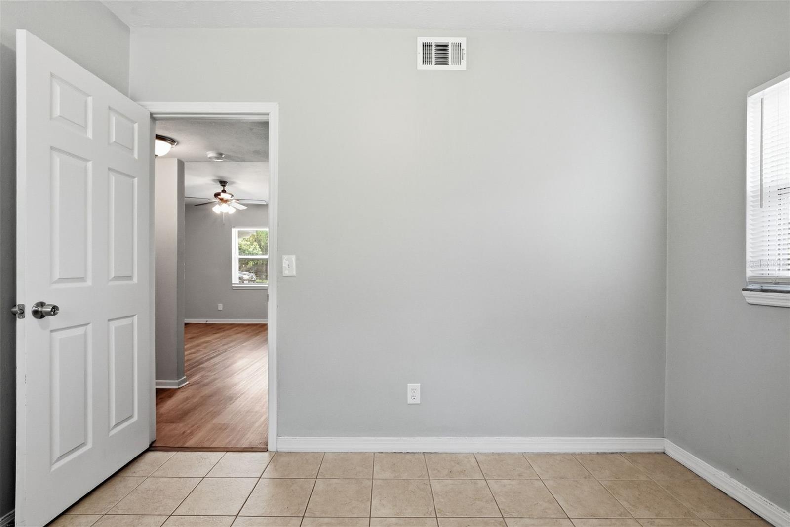 COUNTRY CLUB MANOR UNIT 3 - Residential